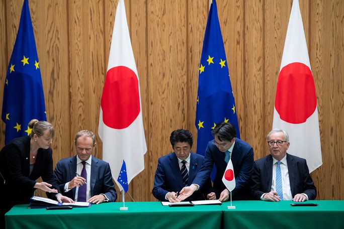 Nhật - EU ký thỏa thuận thương mại khủng, đối trọng Mỹ - Ảnh 3.