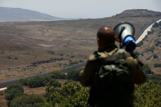 Israel khuyến cáo thường dân Syria tránh xa biên giới - Ảnh 1.