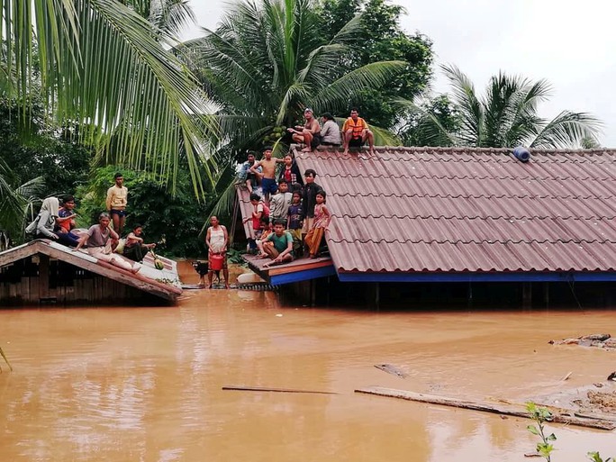 Vỡ đập thủy điện Lào: 24 giờ nỗ lực cứu đập bất thành - Ảnh 3.