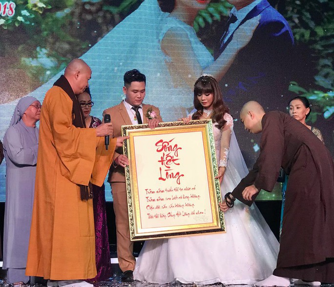 Đám cưới đầy nước mắt của con trai cố NSƯT Thanh Sang - Ảnh 3.