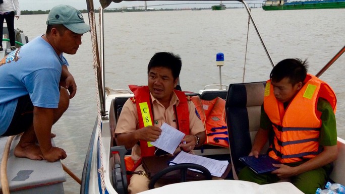 Cần Thơ quyết xóa nạn vận chuyển, khai thác cát lậu - Ảnh 2.