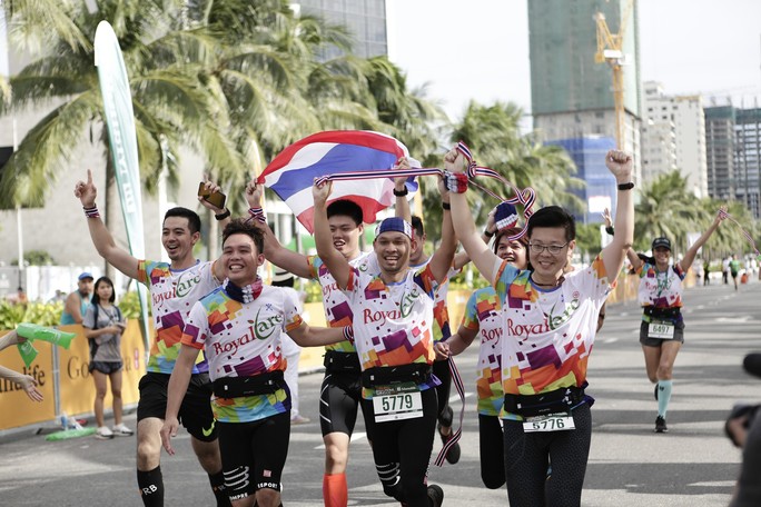 VĐV Suzaki Yuuya về nhất 42 km, cuộc thi Marathon Quốc tế Đà Nẵng - Ảnh 5.
