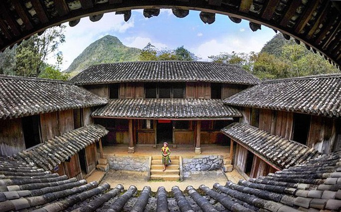 Bộ VH-TT-DL làm việc với Hà Giang về quyền sử dụng dinh thự vua Mèo - Ảnh 1.