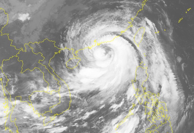 Siêu bão Mangkhut đổ bộ vào Trung Quốc, suy yếu nhanh - Ảnh 2.