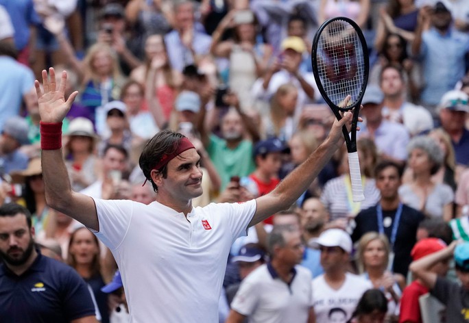 Clip: Federer, Sharapova đánh bại đàn em, vào vòng 4 US Open - Ảnh 6.
