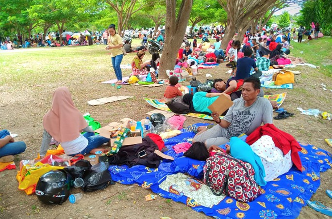 Động đất - sóng thần ở Indonesia: Số người chết có thể lên tới hàng ngàn - Ảnh 5.