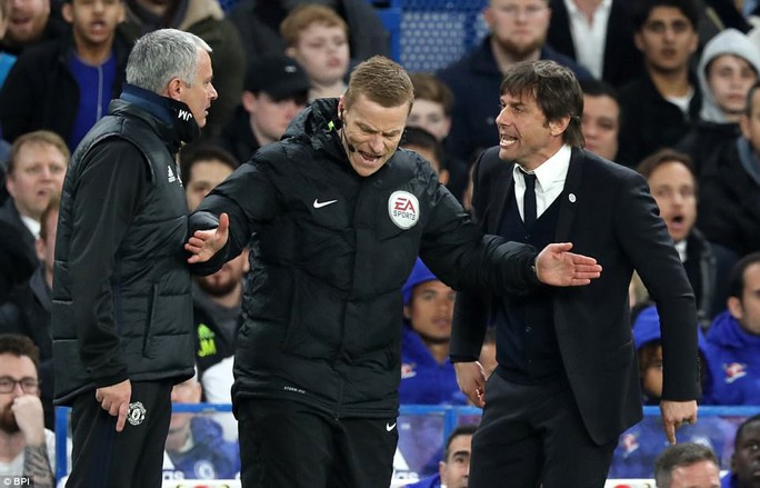 HLV Conte: Mourinho là kẻ giả dối, bé nhỏ! - Ảnh 3.