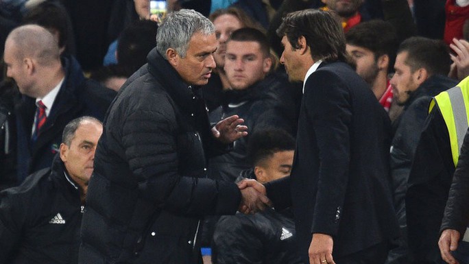 HLV Conte: Mourinho là kẻ giả dối, bé nhỏ! - Ảnh 2.