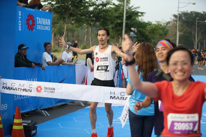 U70 cùng tranh tài với các VĐV nhí tại giải Marathon quốc tế TP HCM 2019 Taiwan Excellence - Ảnh 2.