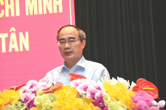 Bí thư Thành ủy TP HCM: Sẽ kiểm tra quyết liệt các nhà hàng, quán bar! - Ảnh 1. Bí thư Thành ủy TP HCM: Sẽ kiểm tra quyết liệt các nhà hàng, quán bar! - Ảnh 1.