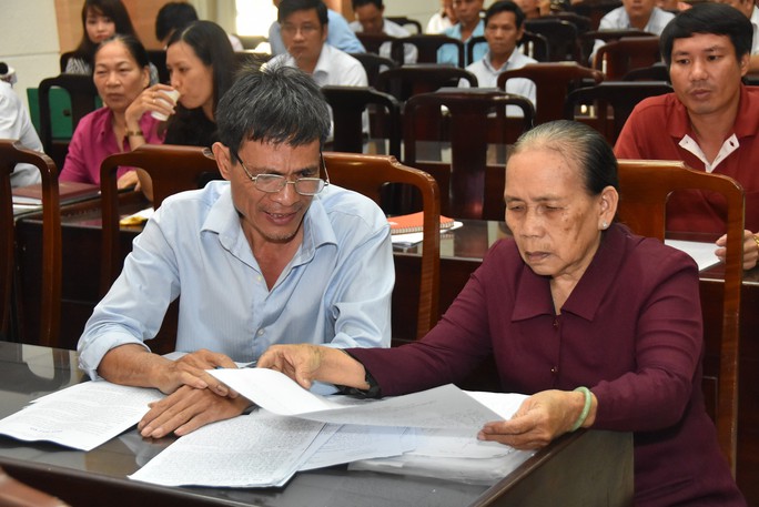 Bí thư Thành ủy TP HCM: Sẽ kiểm tra quyết liệt các nhà hàng, quán bar! - Ảnh 5. Bí thư Thành ủy TP HCM: Sẽ kiểm tra quyết liệt các nhà hàng, quán bar! - Ảnh 5.