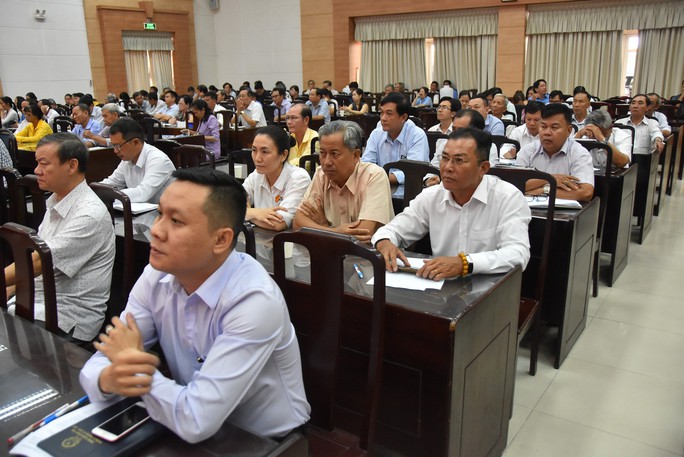 Bí thư Thành ủy TP HCM: Sẽ kiểm tra quyết liệt các nhà hàng, quán bar! - Ảnh 6. Bí thư Thành ủy TP HCM: Sẽ kiểm tra quyết liệt các nhà hàng, quán bar! - Ảnh 6.