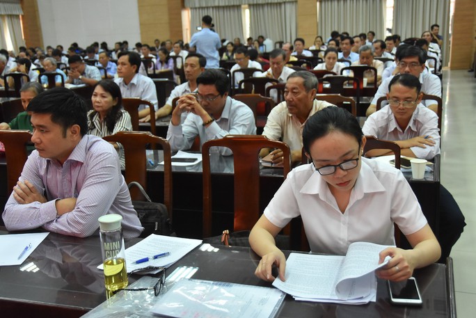 Bí thư Thành ủy TP HCM: Sẽ kiểm tra quyết liệt các nhà hàng, quán bar! - Ảnh 7. Bí thư Thành ủy TP HCM: Sẽ kiểm tra quyết liệt các nhà hàng, quán bar! - Ảnh 7.