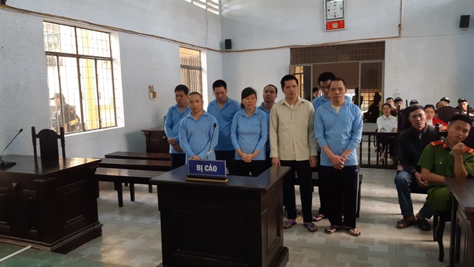 Vụ giành đất, 8 người thương vong: Lực lượng chức năng chậm chạp? - Ảnh 1. Vụ giành đất, 8 người thương vong: Lực lượng chức năng chậm chạp? - Ảnh 1.