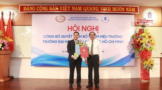 Trường ĐH Ngân hàng TP HCM có tân hiệu trưởng - Ảnh 1.