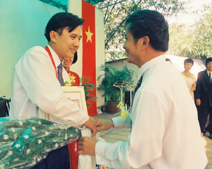 Giải Mai Vàng 25 năm: Kỳ nữ Kim Cương nhớ Lê Công Tuấn Anh - Ảnh 2.