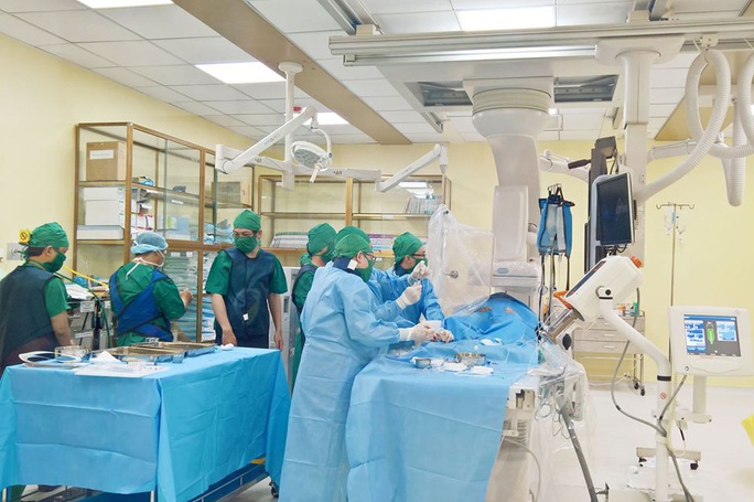 30 phút giữ kịp lá gan dập nát người đàn ông bị tai nạn giao thông nguy cấp - Ảnh 1. 30 phút giữ kịp lá gan dập nát người đàn ông bị tai nạn giao thông nguy cấp - Ảnh 1.