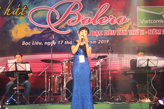 Hoài Linh giành giải nhất Hội thi “Tiếng hát Bolero” khu vực ĐBSCL - Ảnh 5.