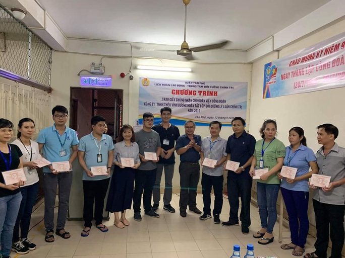 Phát triển Đảng phải gắn lợi ích doanh nghiệp - Ảnh 2.