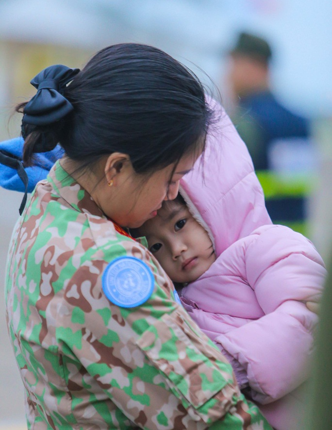 Cận cảnh ngựa thồ C-17 đưa Bệnh viện dã chiến lên đường gìn giữ hòa bình Liên Hiệp Quốc - Ảnh 6.