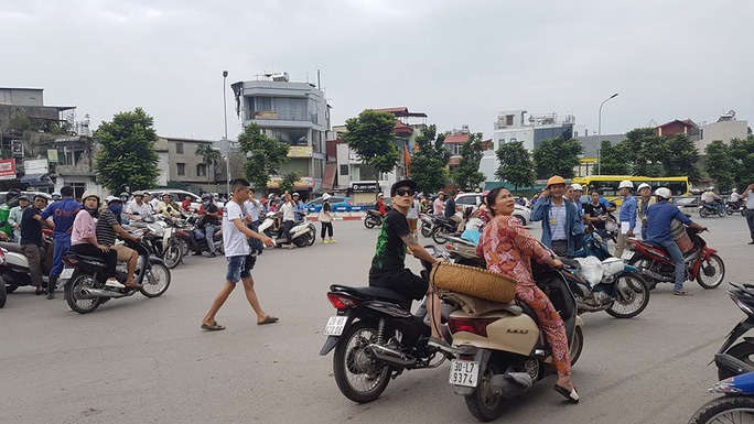 Rung lắc tại nhiều khu vực ở Hà Nội do ảnh hưởng động đất ở Cao Bằng - Ảnh 1.