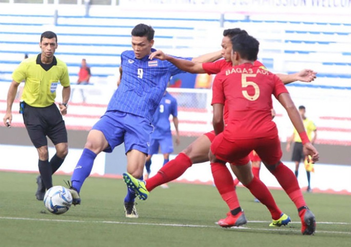 Đương kim vô địch Thái Lan gục ngã, sân cỏ SEA Games rúng động - Ảnh 3.