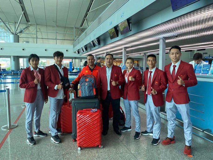 Nguyễn Trần Duy Nhất lên đường dự SEA Games 30 - Ảnh 1.