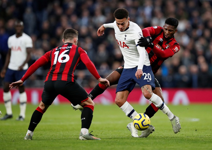 Nghẹt thở đua tỉ số, Tottenham hồi sinh khó tin với Mourinho - Ảnh 4.