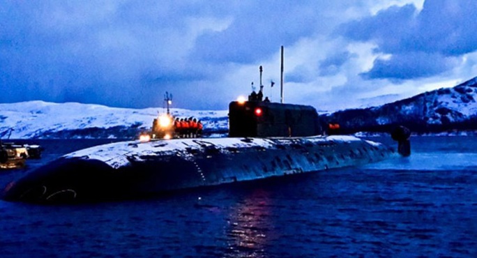 Nga cho hai tàu ngầm bắn ngư lôi vào nhau ở biển Barents - Ảnh 1.
