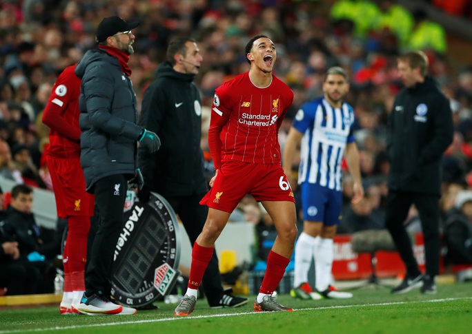 Van Dijk lập cú đúp, Liverpool nối dài kỷ lục không tưởng - Ảnh 5.