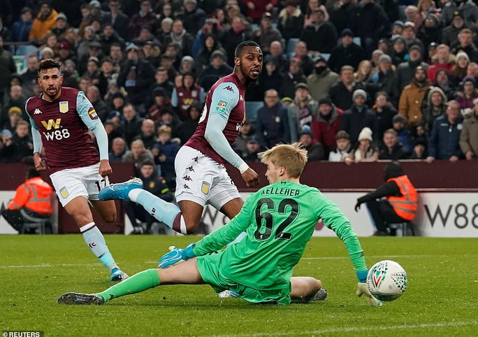 Chia quân đá cúp, Liverpool thua trận kinh hoàng ở Villa Park - Ảnh 5.