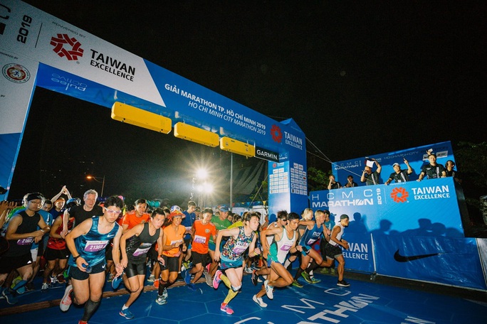 Marathon TP HCM 2020: Tranh tài đầu năm mới - Ảnh 1.