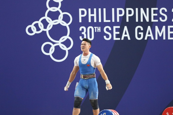 SEA Games 30: Lực sĩ Thạch Kim Tuấn vuột mất HCV đáng tiếc - Ảnh 10.