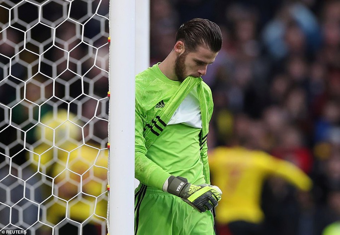 Paul Pogba tái xuất, Man United thua tan tác trước Watford - Ảnh 6.