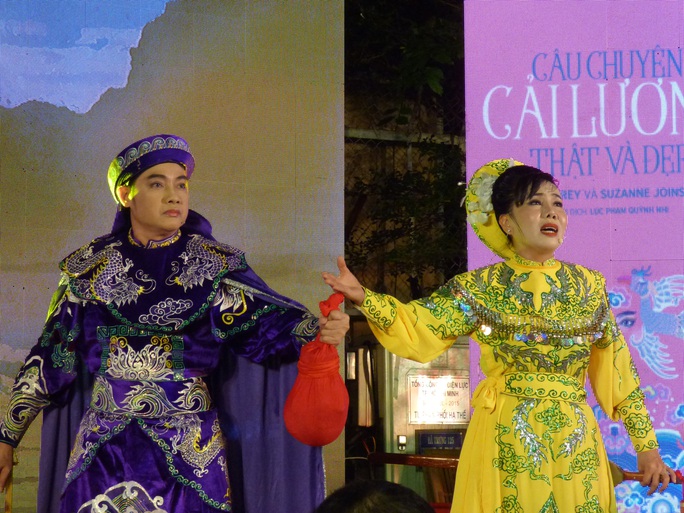 Cải lương không chỉ ở thánh đường nhà hát - Ảnh 1. Cải lương không chỉ ở thánh đường nhà hát - Ảnh 1.