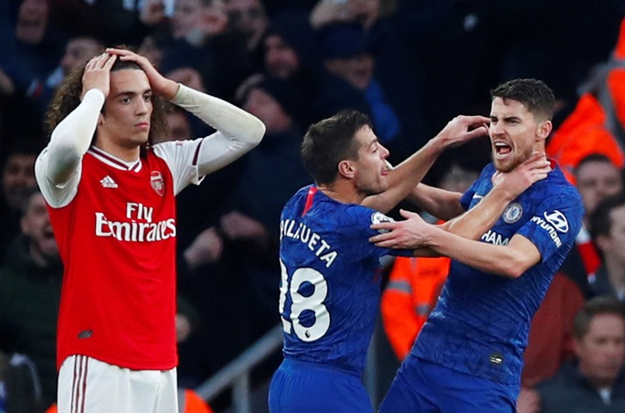 Huyền thoại Arsenal nói gì sau thất bại của Pháo thủ trước Chelsea? - Ảnh 2.