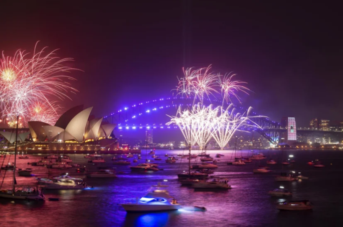Úc vẫn rực rỡ pháo hoa mừng năm mới 2020 - Ảnh 4.