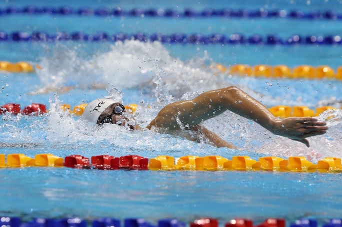 SEA Games 30: Huy Hoàng phá kỷ lục 400m tự do, lấy HCV đầu tiên môn bơi lội - Ảnh 3.