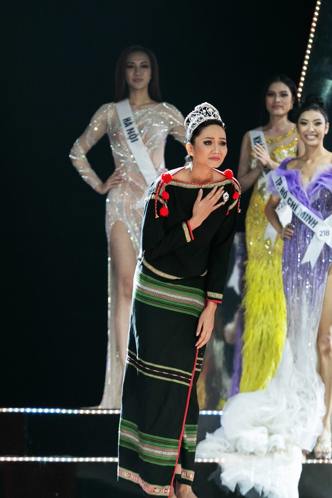 Hoa hậu Hhen Niê: 2 năm qua như một giấc ngủ với mộng đẹp - Ảnh 1.