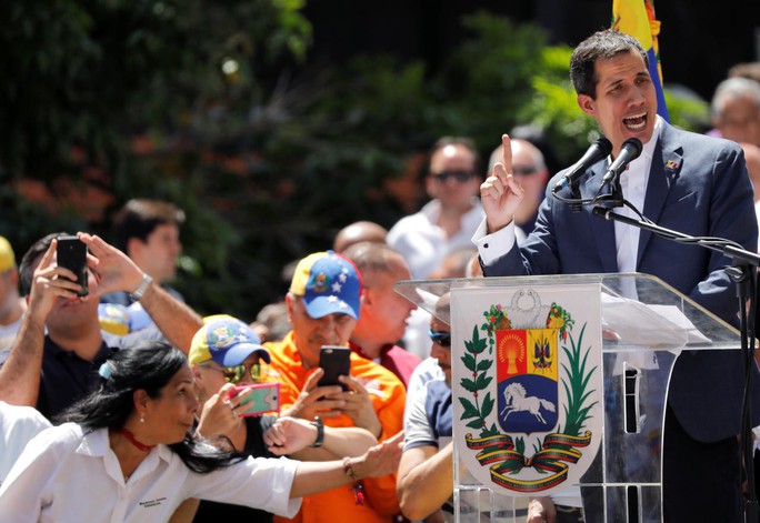 Venezuela: Thủ lĩnh đối lập tuyên bố chỉ thị trực tiếp quân đội mở cửa cho hàng viện trợ  - Ảnh 1.