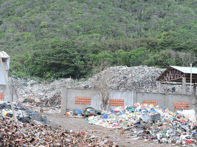 Chi hơn 35 tỉ đồng, chuyển 70.000 tấn rác từ Côn Đảo về đất liền xử lý - Ảnh 6.
