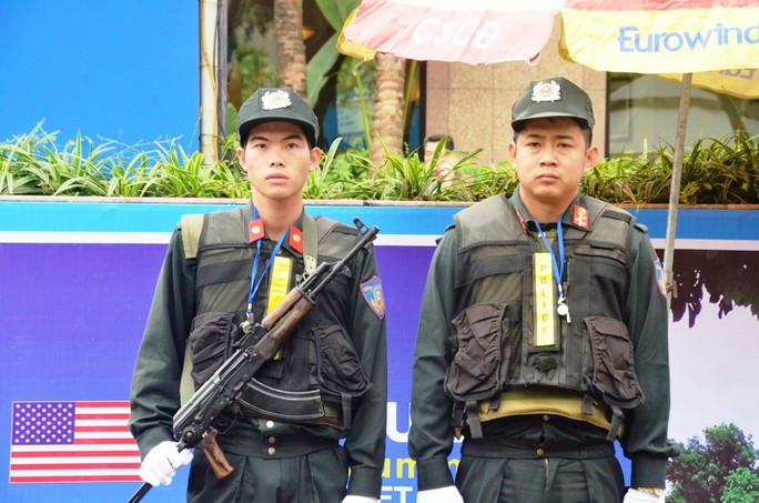 Triển khai xe bọc thép bảo vệ an ninh Hội nghị Thượng đỉnh Mỹ-Triều Tiên - Ảnh 3.