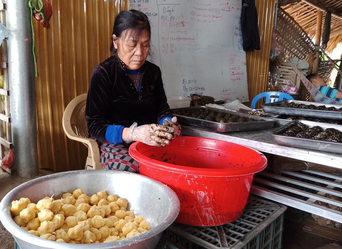 Thơm ngon đặc sản bánh gai tiến vua ở xứ Thanh - Ảnh 2.