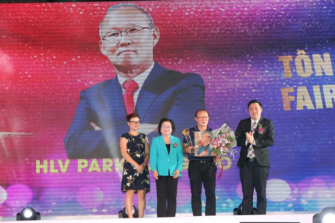 Nhiều tuyển thủ Việt Nam giành giải thưởng Fair-Play 2018 - Ảnh 1.
