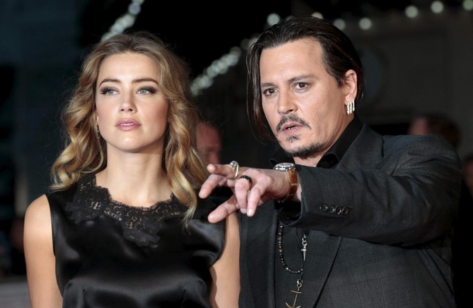 “Cướp biển” Johnny Depp kiện vợ cũ đòi 50 triệu USD - Ảnh 1.