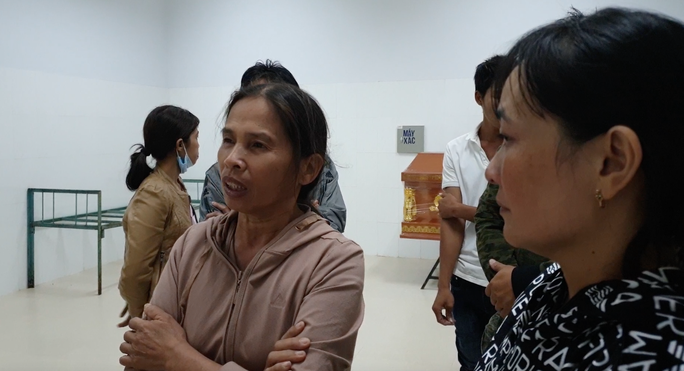 Báo cáo Bộ Y tế vụ mẹ con sản phụ tử vong, người nhà tố bác sĩ tắc trách - Ảnh 1.