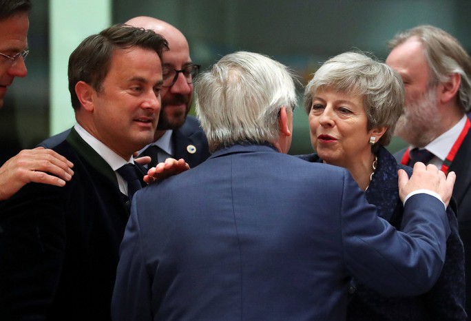 EU cho Anh 2 lựa chọn về Brexit - Ảnh 1.