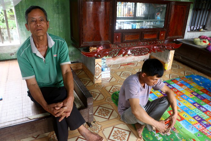 Nhói lòng gia cảnh nữ sinh lớp 9 bị đánh dã man, lột đồ - Ảnh 3.