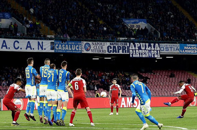Rượt đuổi 7 bàn, Chelsea suýt trả giá đắt tại Europa League - Ảnh 7.