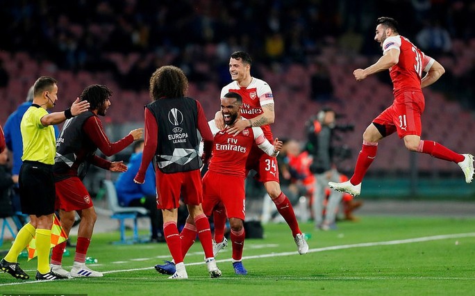 Rượt đuổi 7 bàn, Chelsea suýt trả giá đắt tại Europa League - Ảnh 8.